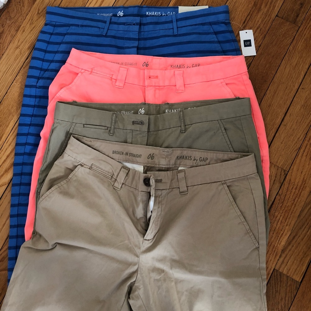 4 pairs of GAP broken in straight khakis size 6